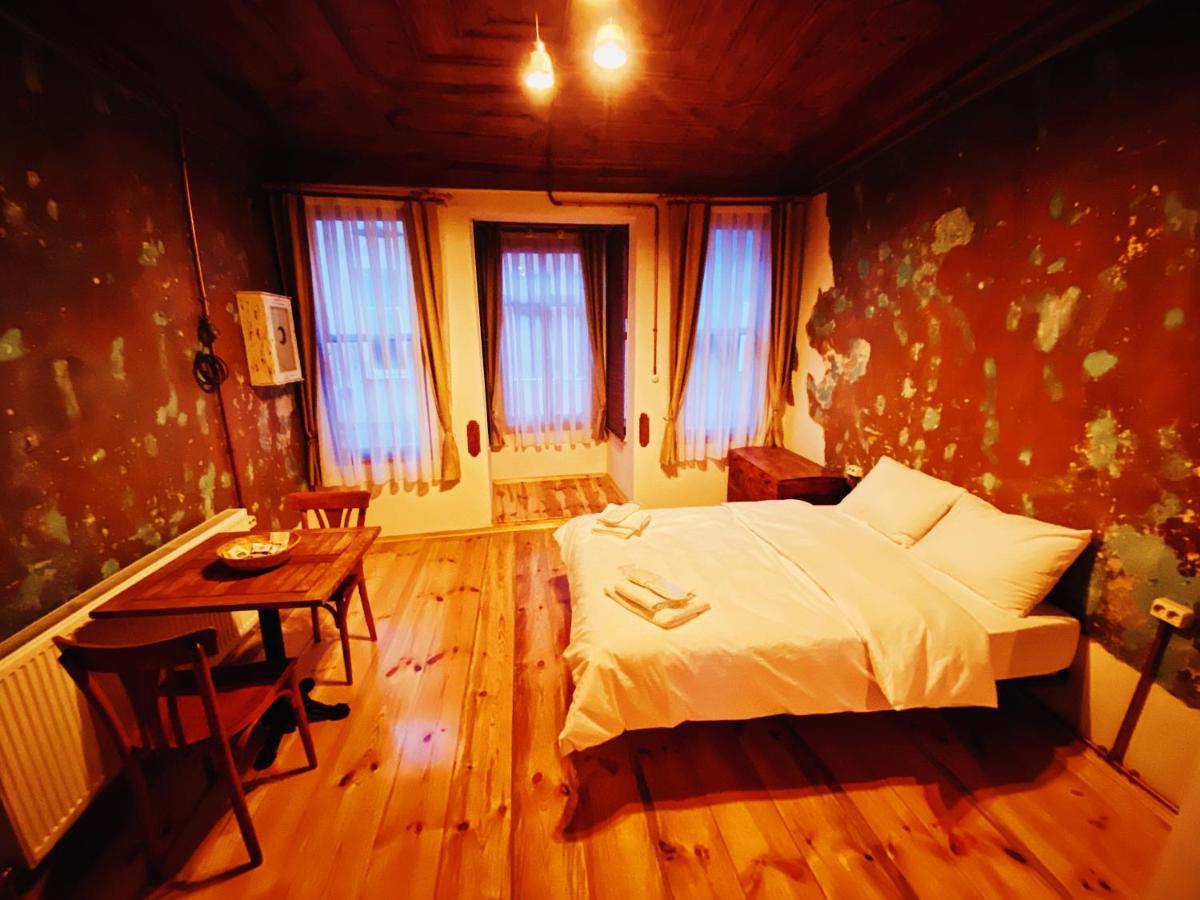 Your House In Balat Istanbul Bagian luar foto